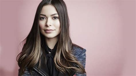 Miranda Cosgrove Bio, Age, Boyfriend, Height, Family, Net ...